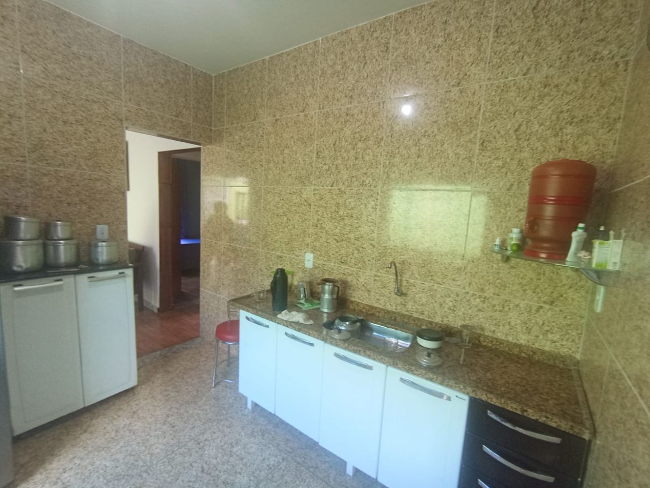 Casa à venda com 2 quartos, 60m² - Foto 18