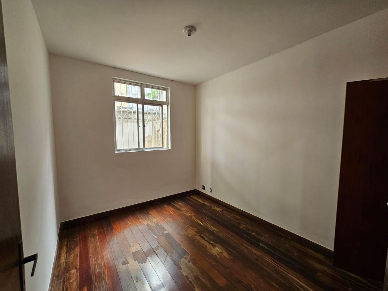 Apartamento para alugar com 3 quartos, 79m² - Foto 9