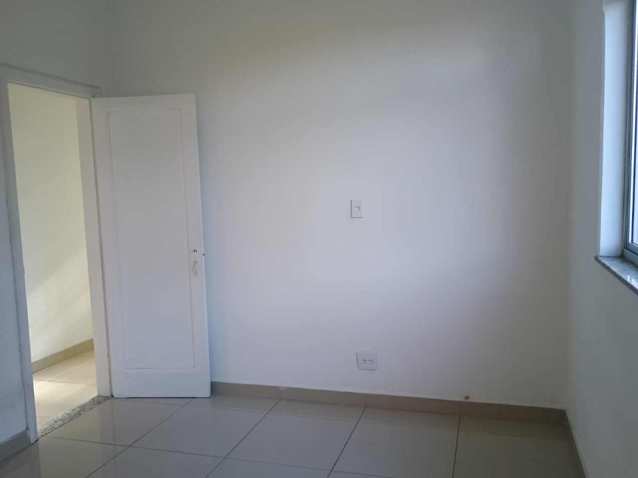 Apartamento à venda com 2 quartos, 60m² - Foto 1