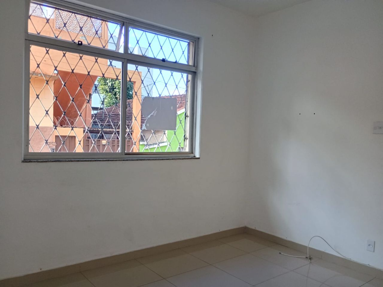 Apartamento à venda com 2 quartos, 60m² - Foto 2