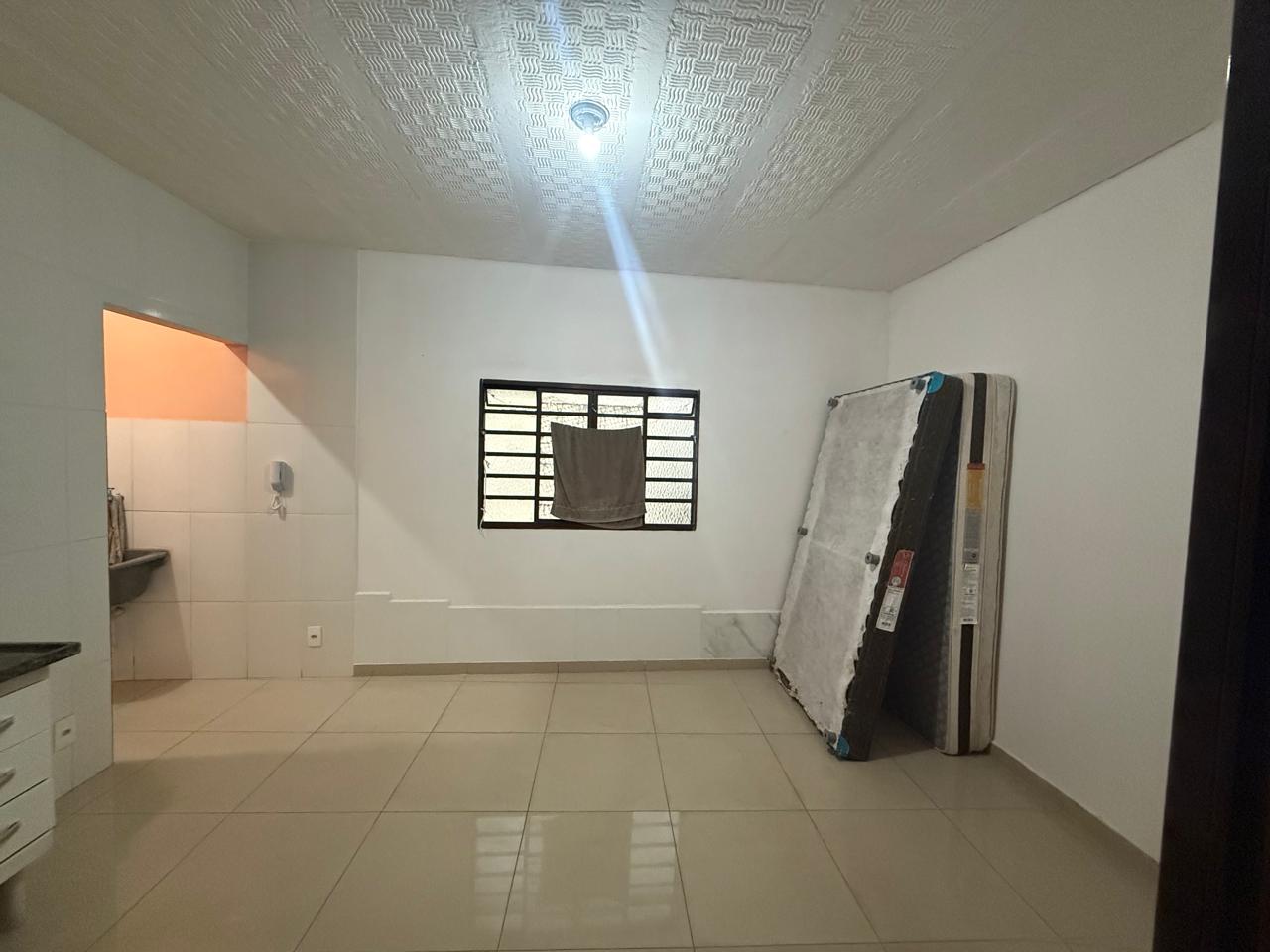 Casa para alugar com 1 quarto, 30m² - Foto 5