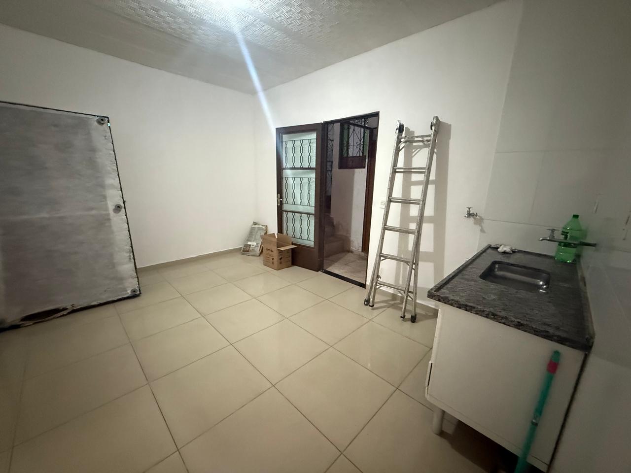 Casa para alugar com 1 quarto, 30m² - Foto 7