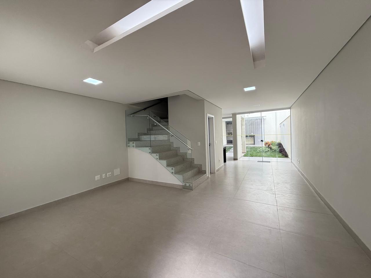 Casa, 4 quartos, 160 m² - Foto 1