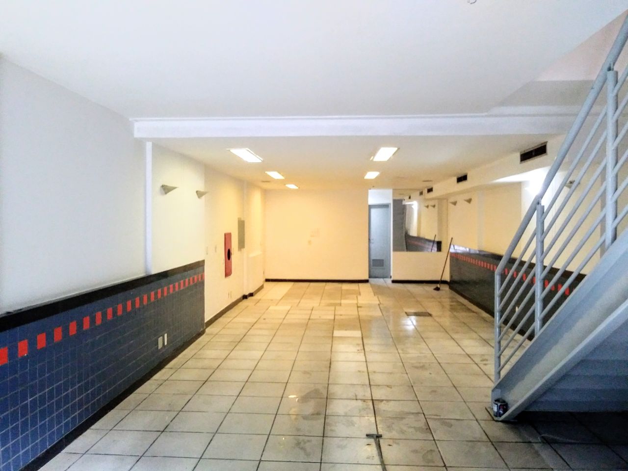 Loja-Salão para alugar, 160m² - Foto 2