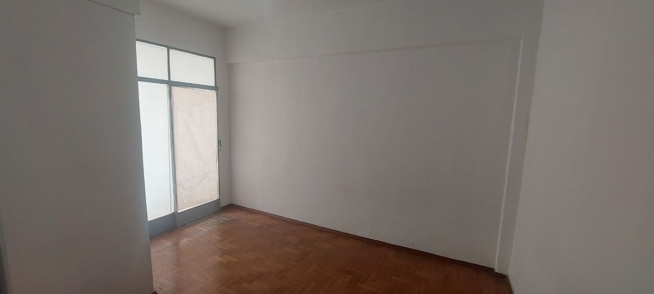 Apartamento para alugar com 3 quartos, 90m² - Foto 5