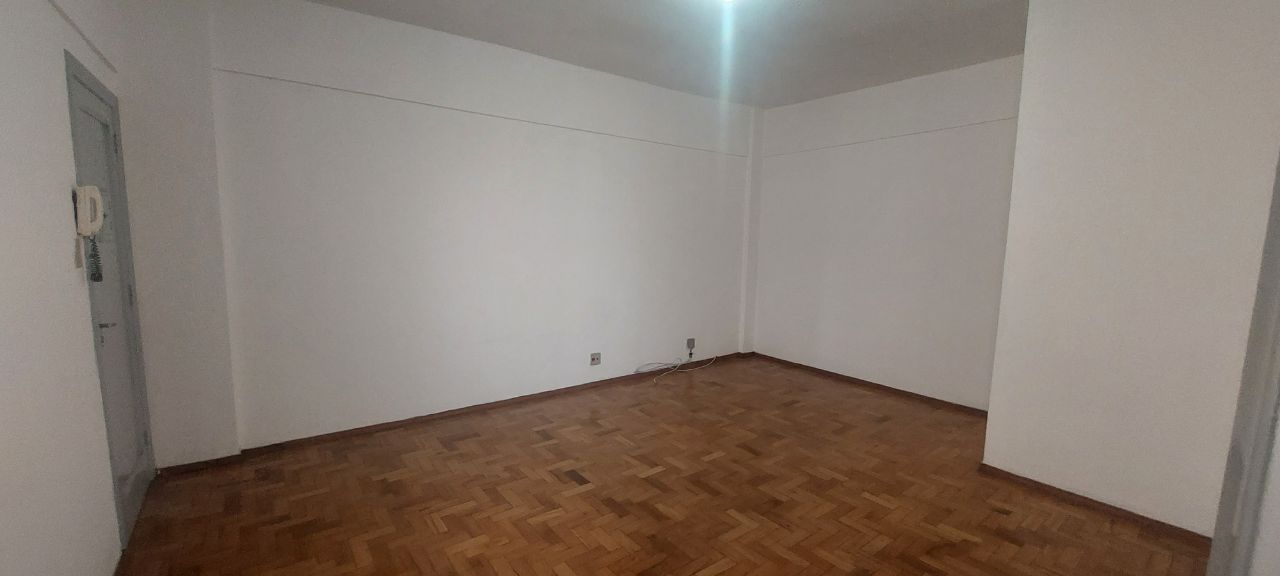 Apartamento para alugar com 3 quartos, 90m² - Foto 2