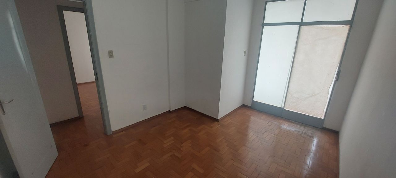 Apartamento para alugar com 3 quartos, 90m² - Foto 7