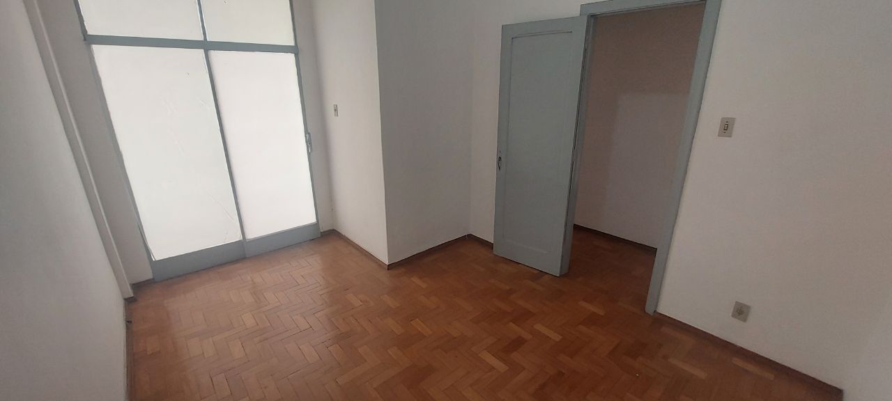 Apartamento para alugar com 3 quartos, 90m² - Foto 10