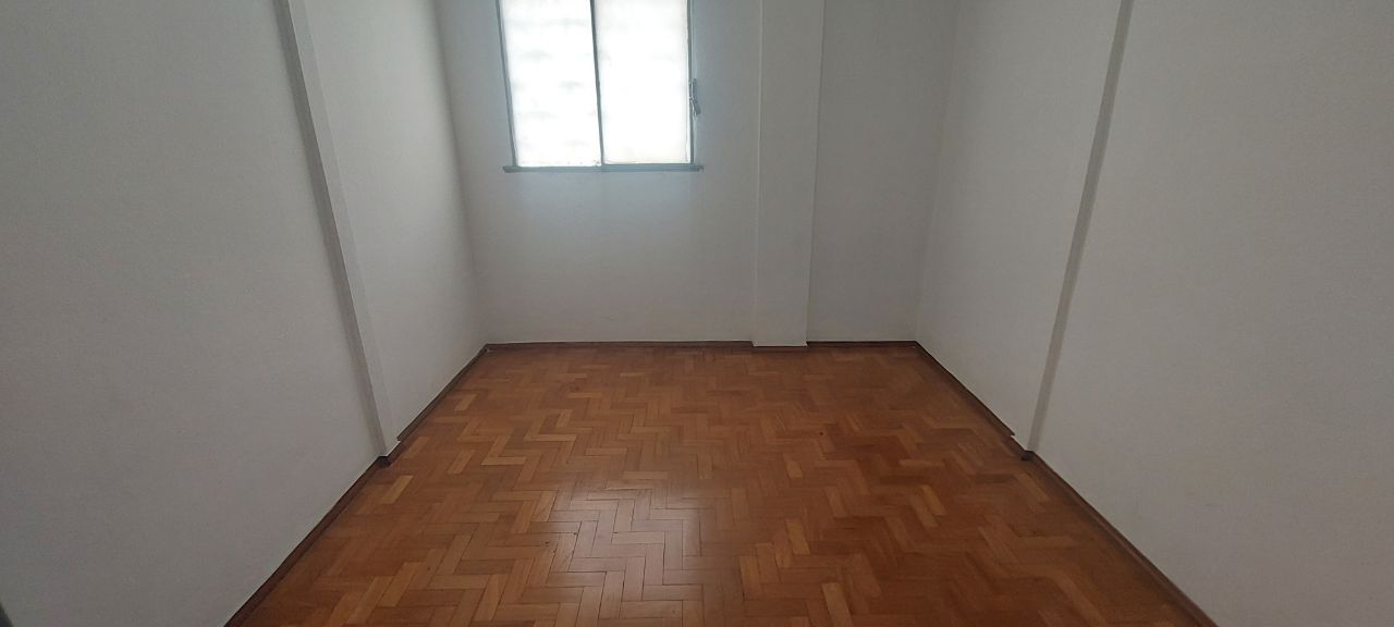 Apartamento para alugar com 3 quartos, 90m² - Foto 12