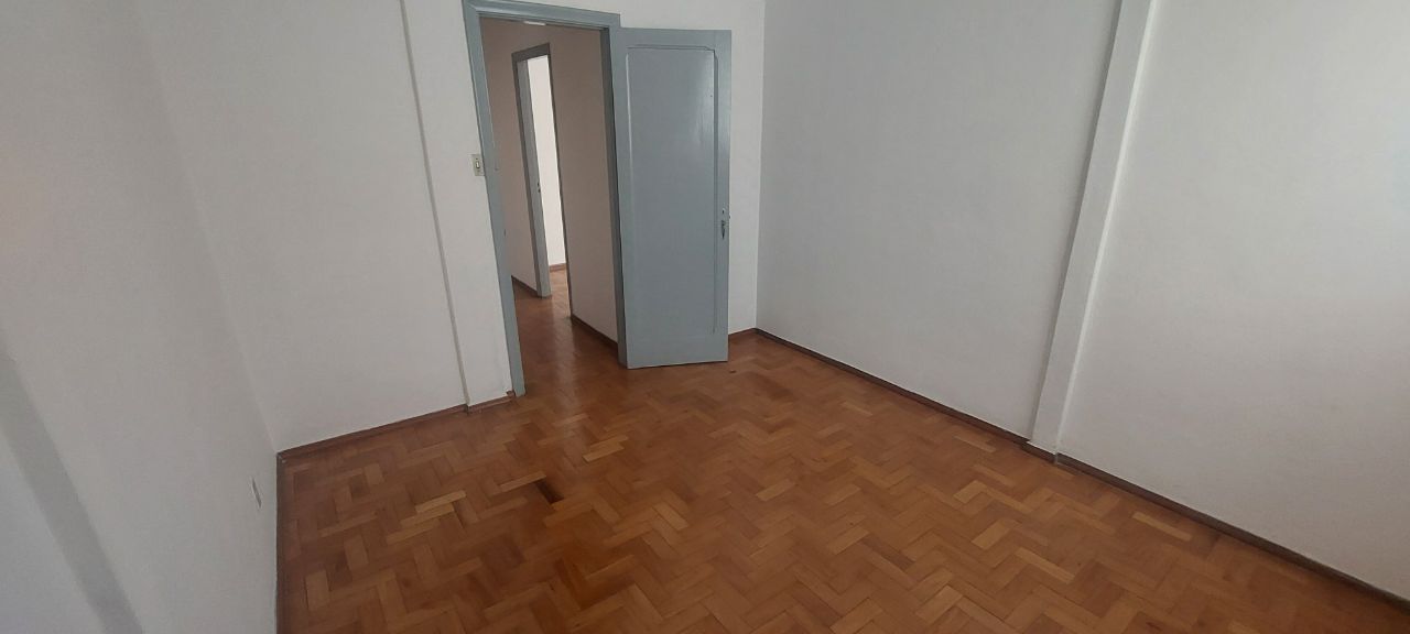 Apartamento para alugar com 3 quartos, 90m² - Foto 14