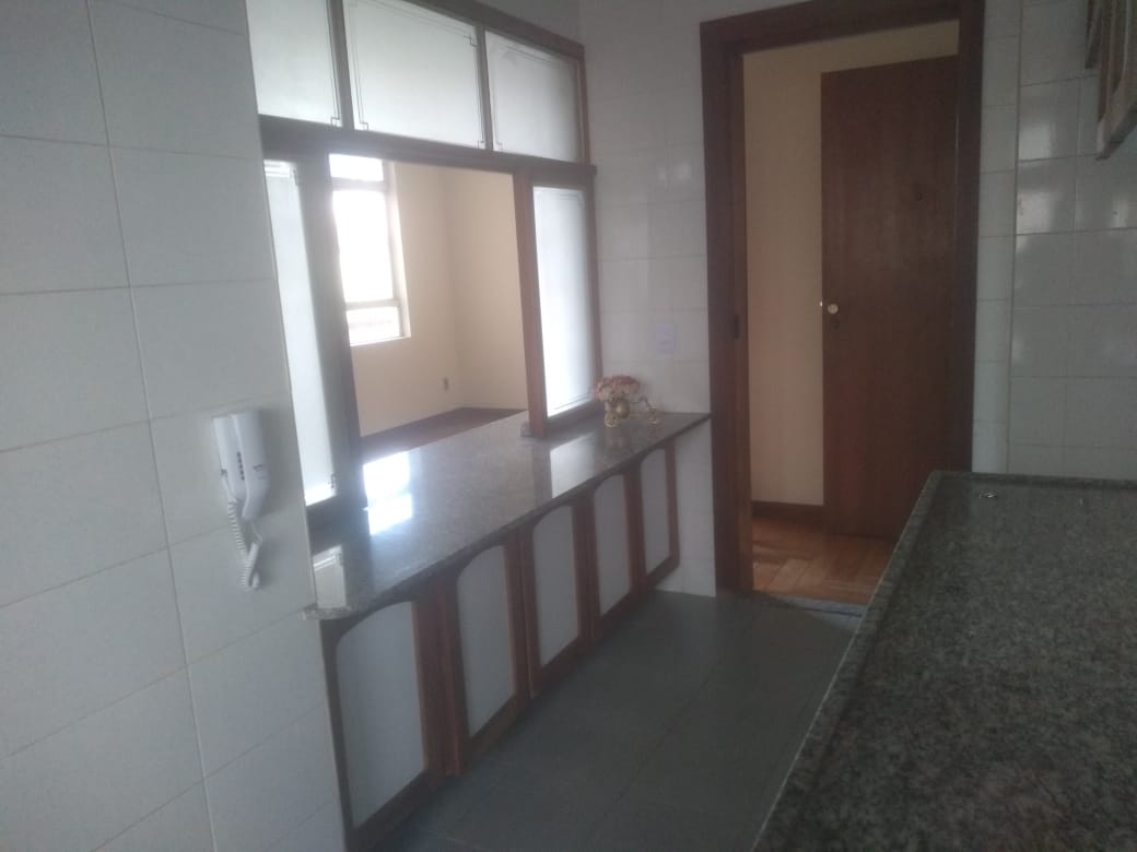 Apartamento para alugar com 3 quartos, 100m² - Foto 5