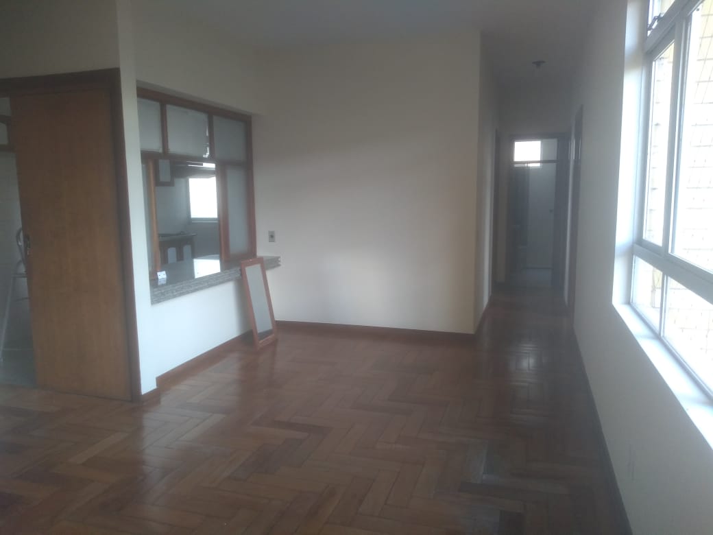 Apartamento para alugar com 3 quartos, 100m² - Foto 1