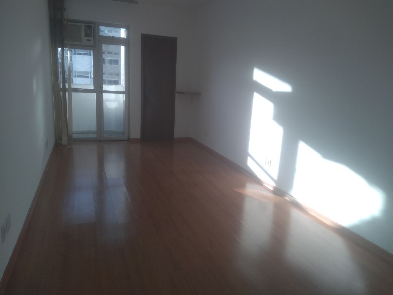 Conjunto Comercial-Sala para alugar, 22m² - Foto 2