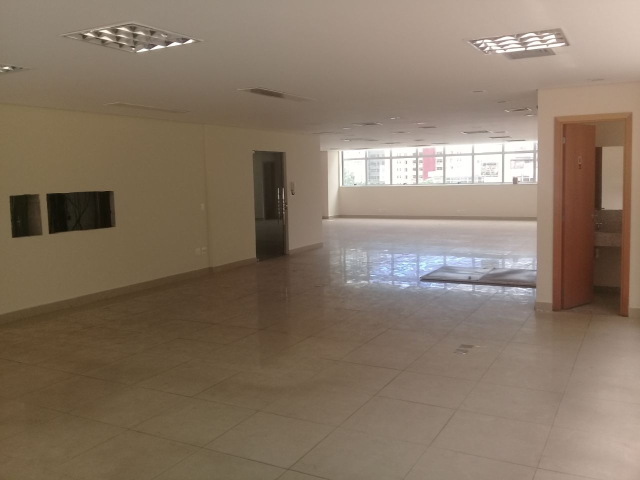 Loja-Salão para alugar, 213m² - Foto 2