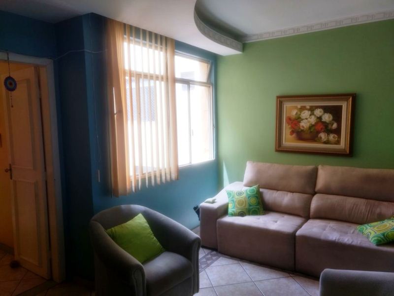 Apartamento à venda com 3 quartos, 121m² - Foto 2