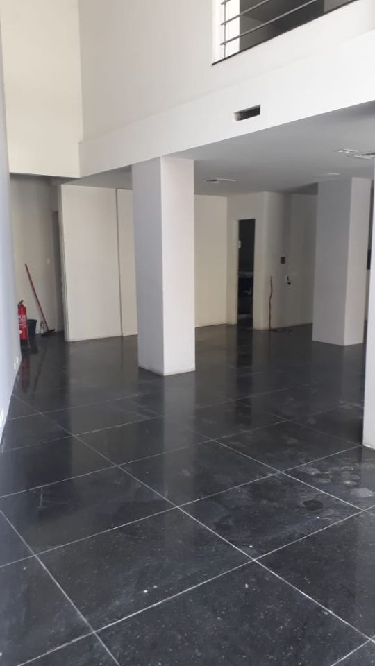 Loja-Salão à venda com 4 quartos, 309m² - Foto 1