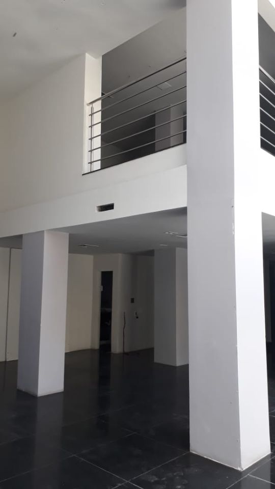 Loja-Salão à venda com 4 quartos, 309m² - Foto 2