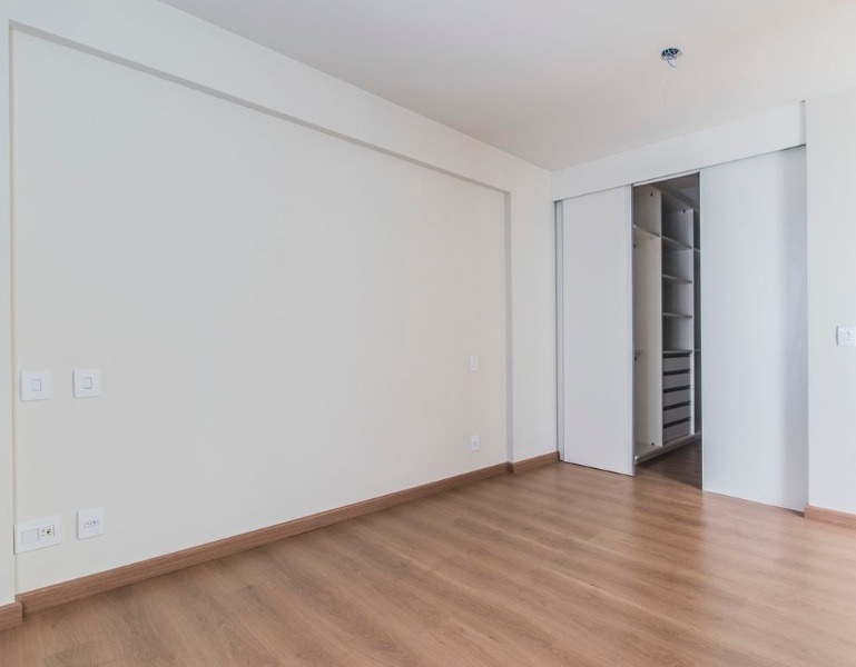 Apartamento à venda com 4 quartos, 160m² - Foto 4