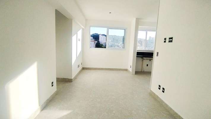 Apartamento à venda com 3 quartos, 85m² - Foto 2