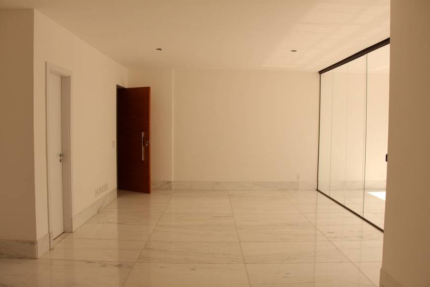 Apartamento à venda com 4 quartos, 161m² - Foto 3