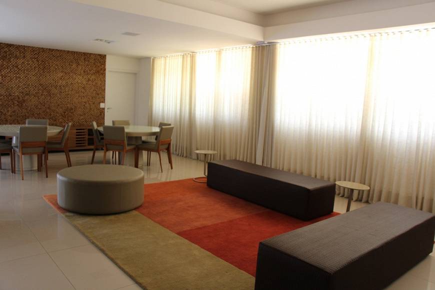 Apartamento à venda com 4 quartos, 161m² - Foto 2