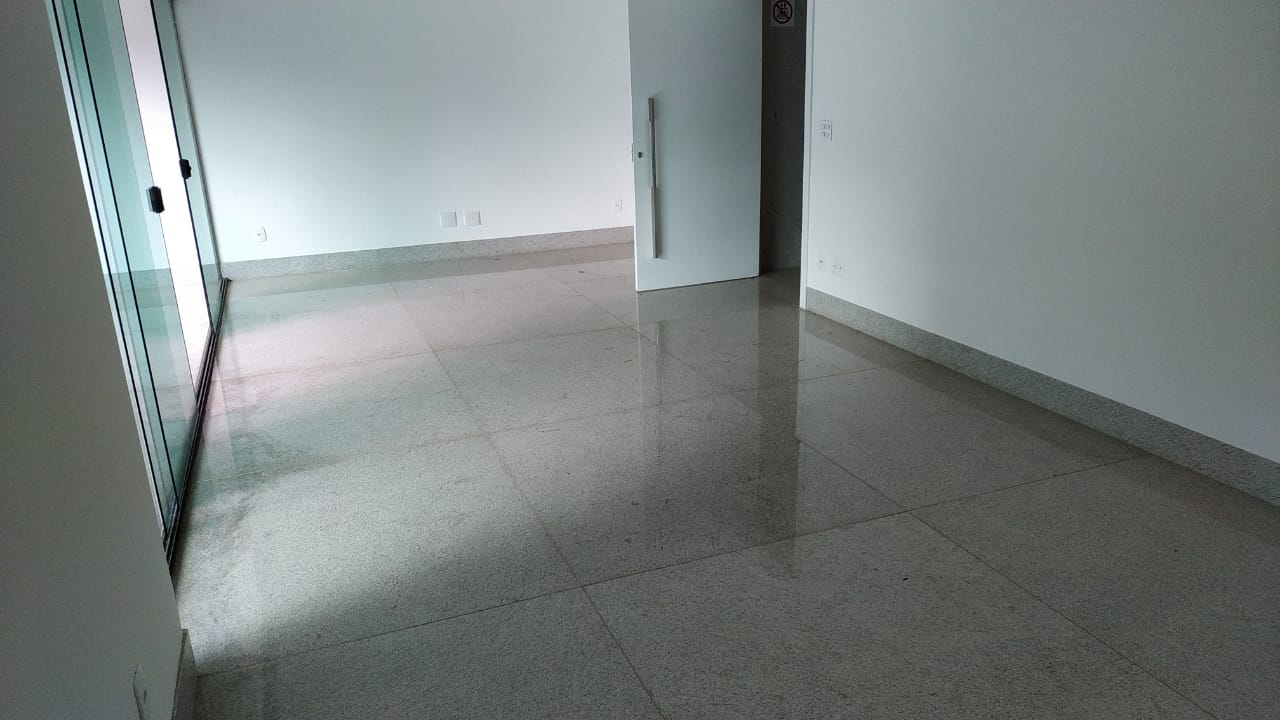 Apartamento à venda com 4 quartos, 150m² - Foto 8