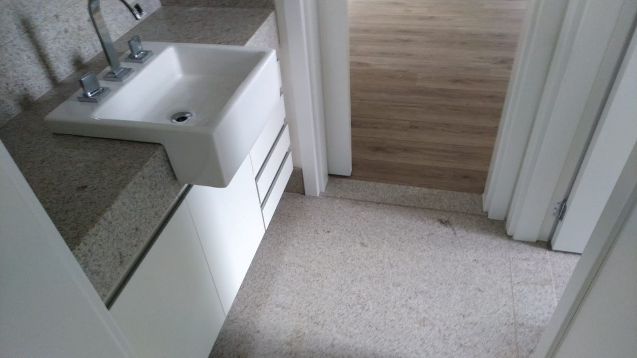 Apartamento à venda com 4 quartos, 150m² - Foto 15