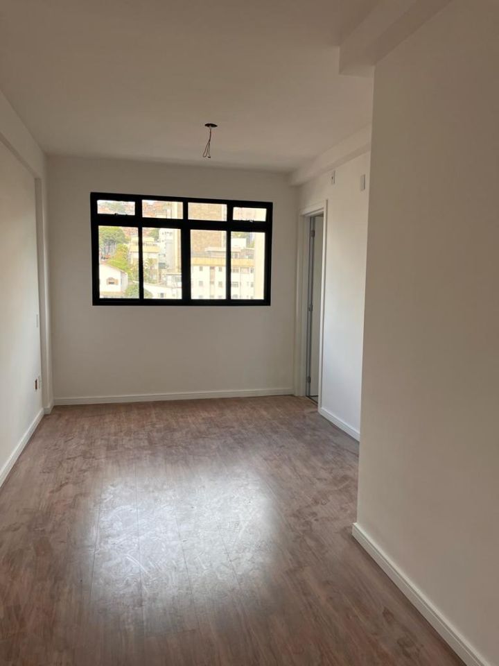 Apartamento à venda com 3 quartos, 156m² - Foto 6