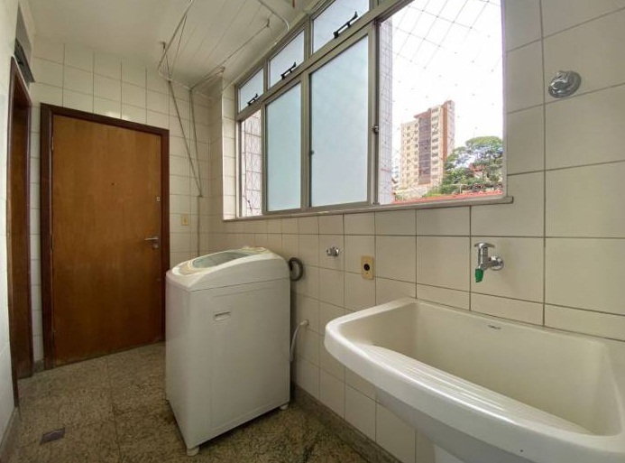 Apartamento à venda com 4 quartos, 190m² - Foto 12