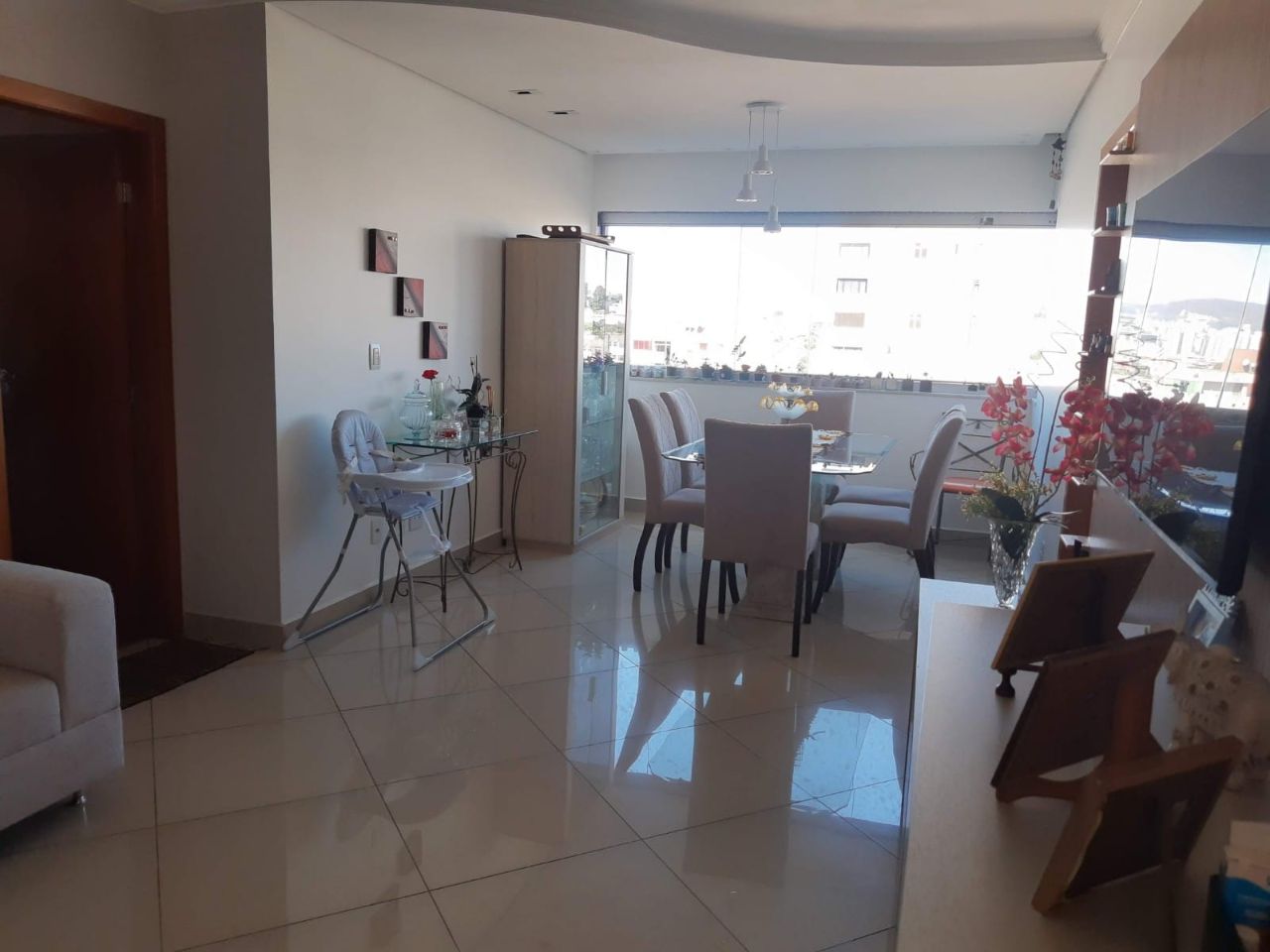 Apartamento à venda com 3 quartos, 96m² - Foto 4