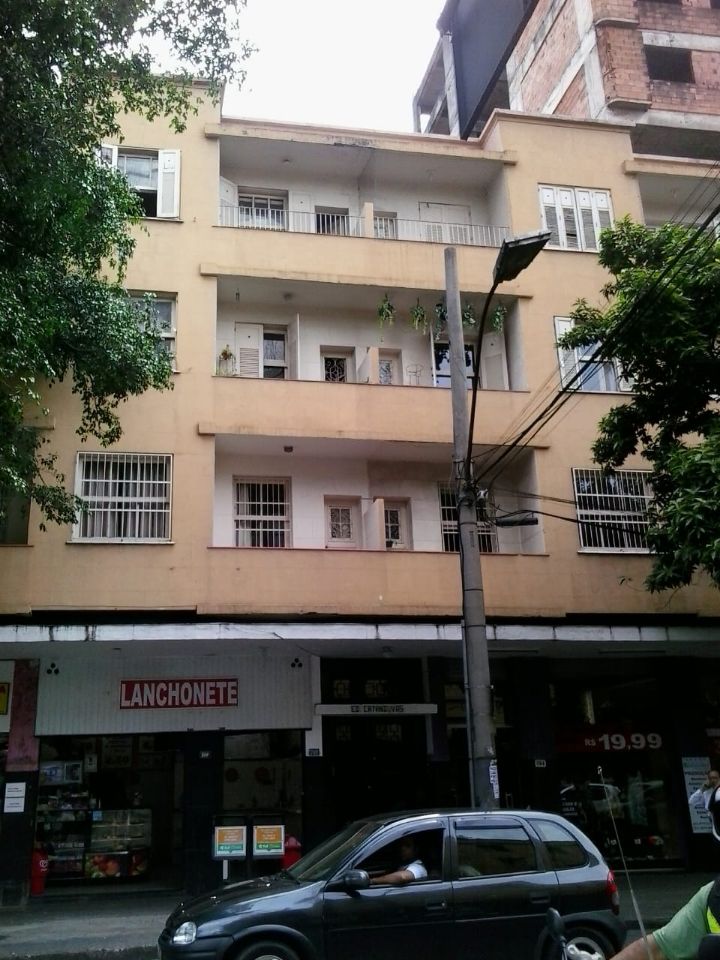 Apartamento à venda com 3 quartos, 90m² - Foto 1