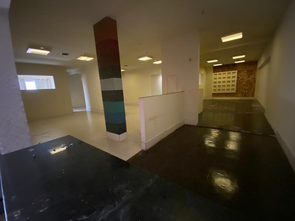 Loja-Salão para alugar com 4 quartos, 297m² - Foto 4