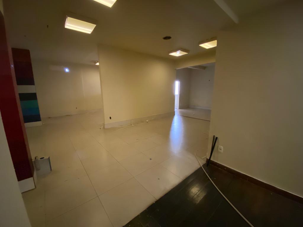 Loja-Salão para alugar com 4 quartos, 297m² - Foto 6