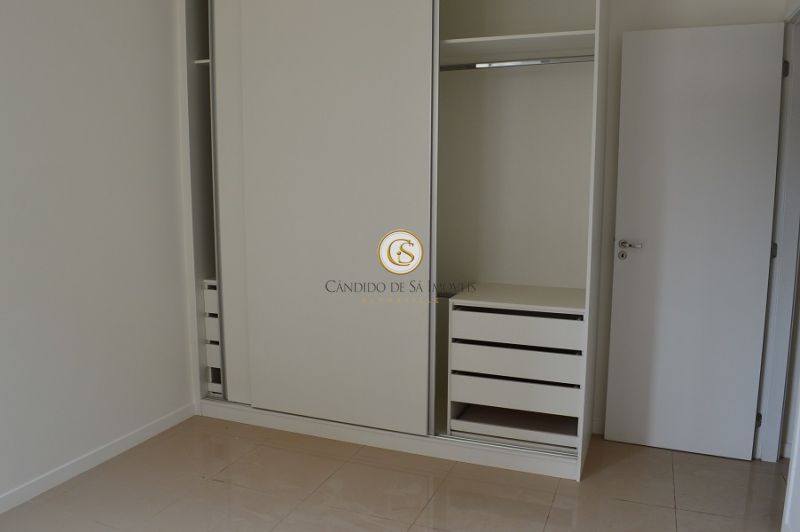 quarto com armário