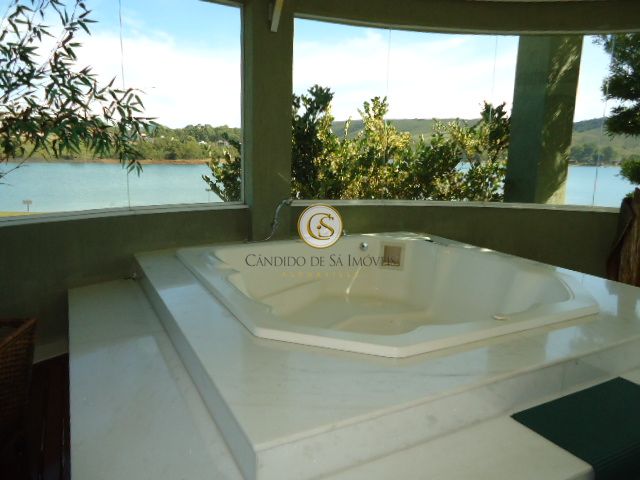 Hidromassagem com vista para Lagoa dos Ingleses